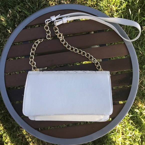 White purse - Picture 3 of 5